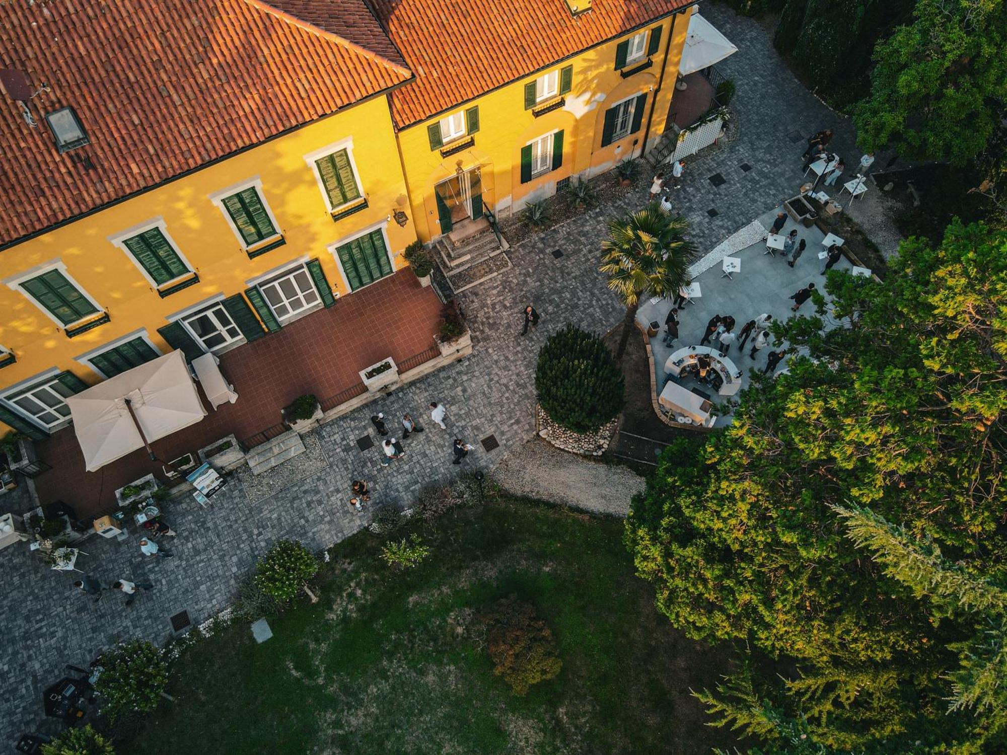 Foresteria La Torretta Fino Mornasco Dış mekan fotoğraf